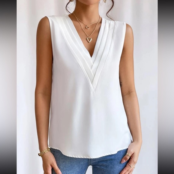 Luxe V neck blouse - Picture 15 of 15